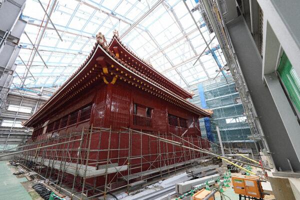 正殿外観の完成 