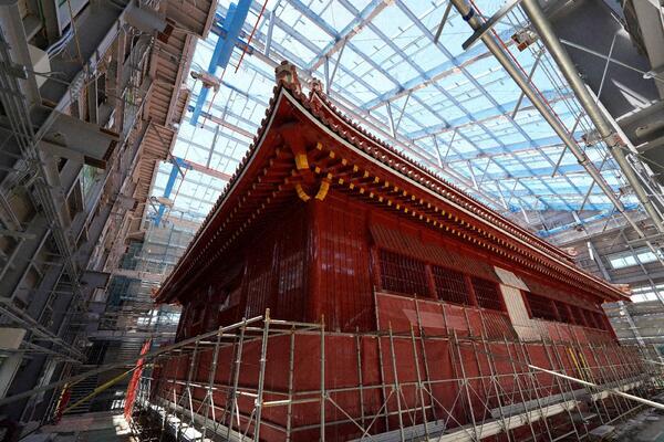 正殿外観の完成 