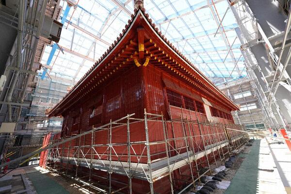 正殿外観の完成 