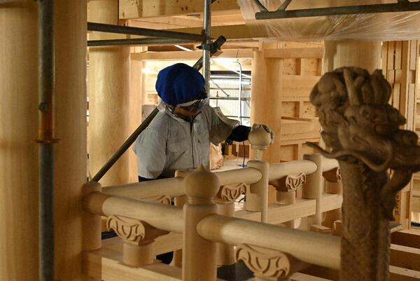 1階御差床　龍柱・高欄仮合せ 