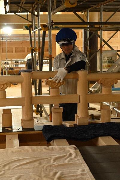 1階御差床　龍柱・高欄仮合せ 