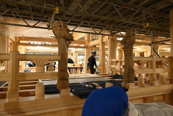 1階御差床　龍柱・高欄仮合せ 