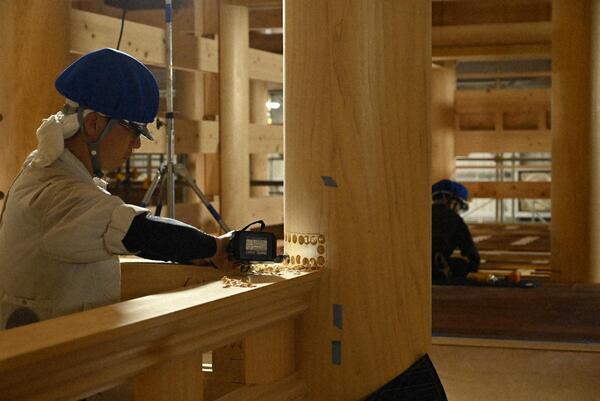 1階御差床　地覆取付け 