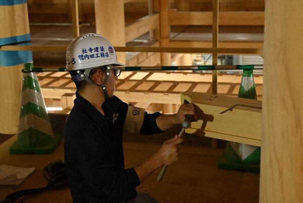 1階御差床　廻縁取付け 