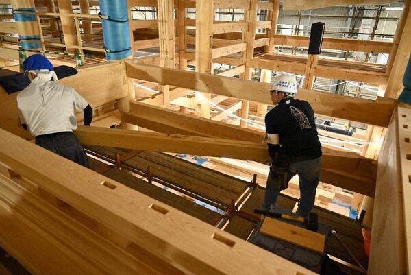 1階御差床　廻縁取付け 