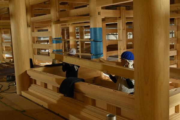 1階御差床　廻縁取付け 