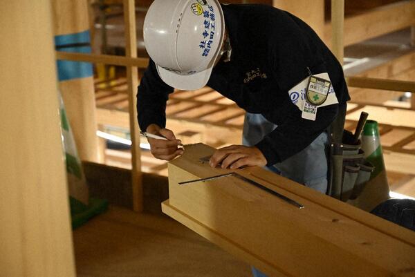 1階御差床　廻縁取付け 