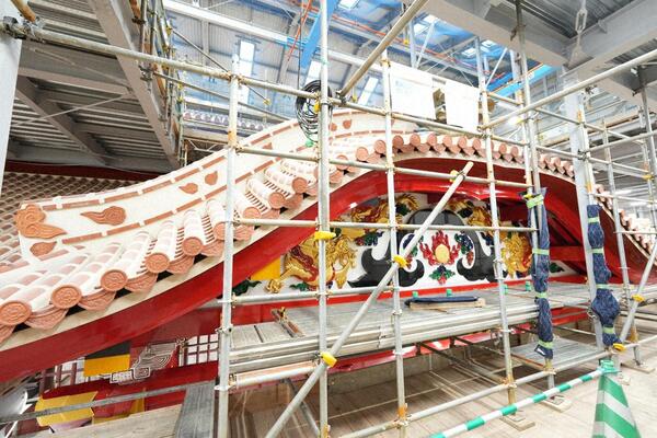 唐破風妻飾　設置 