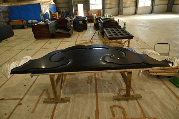 唐破風妻飾　蟇股