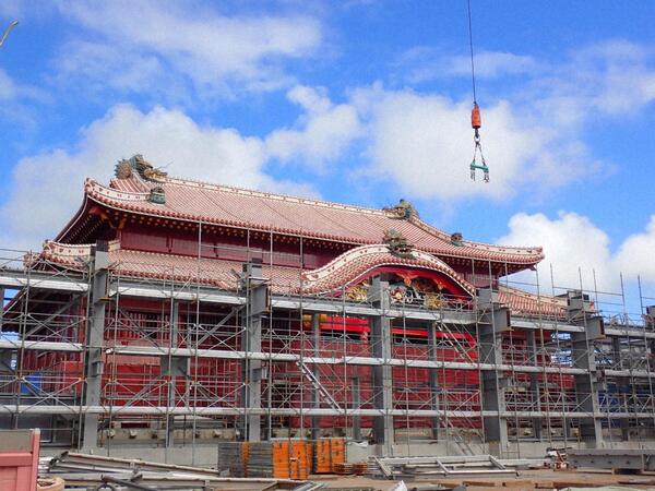 素屋根撤去作業 