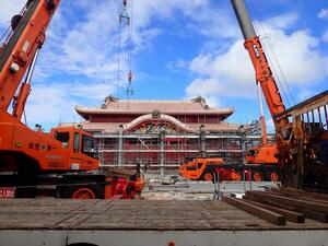 素屋根撤去作業のメイン画像