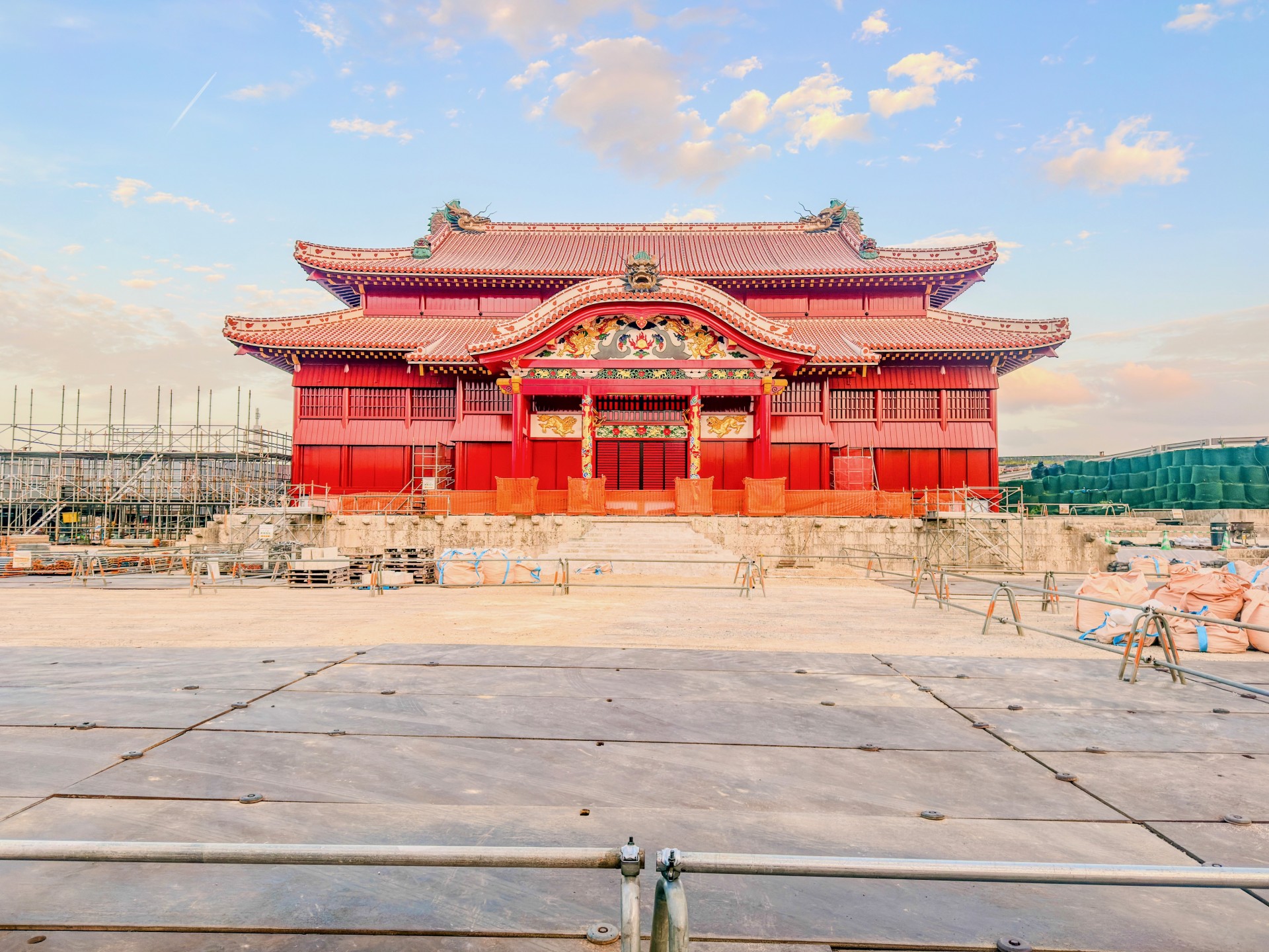 首里城ページ 首里城 ‐ 琉球王国の栄華を物語る 世界遺産 首里城 - スマートフォン版