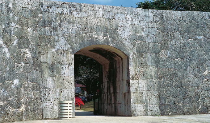Shurijo Castle Kobikimon Gate | A World Heritage that tells the tales of  the prosperous Ryukyu Kingdom